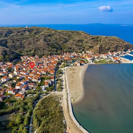 2 Bedroom Front In * Susak
