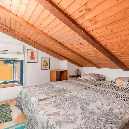 2 Bedroom Front In *